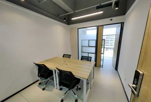 大型工业车辆司机